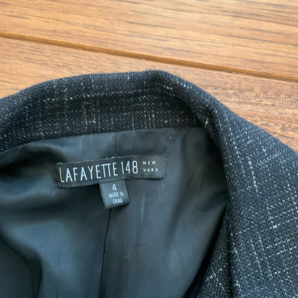 Lafayette 148 Black Tweed Blazer, Notched Collar, size 4 - Picture 4 of 7